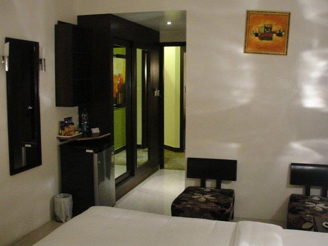 Hotel D'Grand Bareilly Exteriör bild