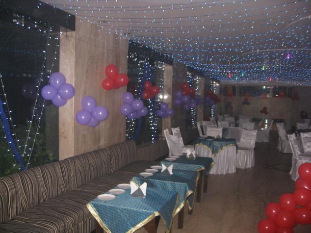 Hotel D'Grand Bareilly Exteriör bild